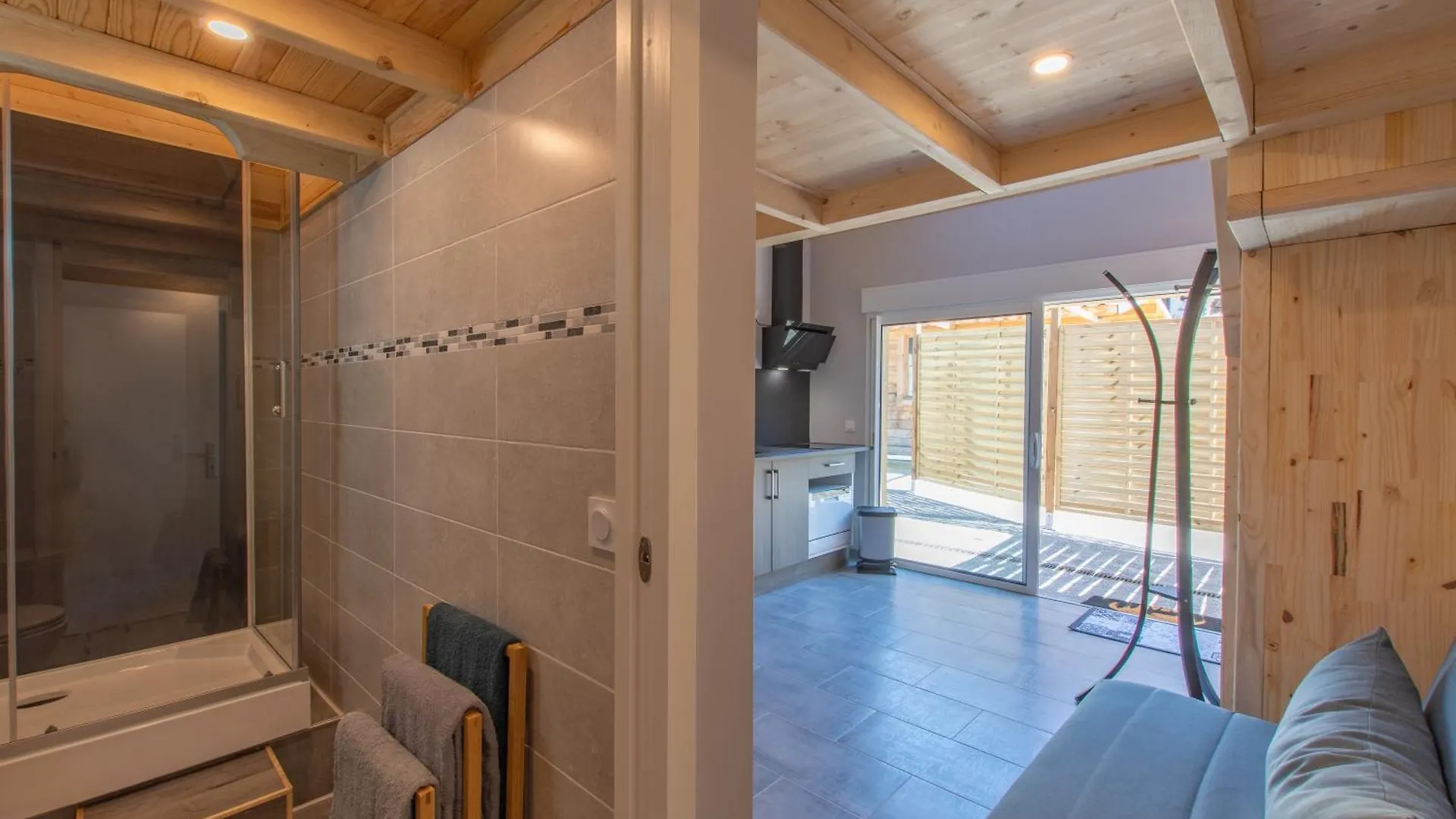 Apartment Type F1 To Sainte-Helene-sur-Isere